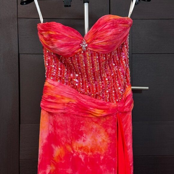 Women Dresses - Picture 10 of 10